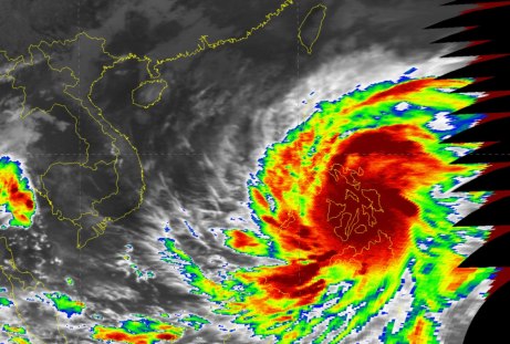 IMG_IL_13_11_08 typhoon haiyan nasa